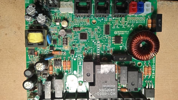 Dometic air condition board on repair